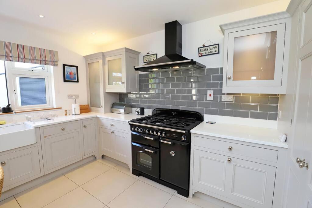 Luxury Detached Home Close To Strangford Lough Killinchy Eksteriør billede